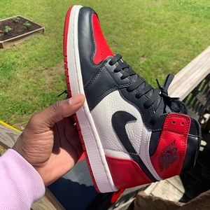Air Jordan 1 Bred toe